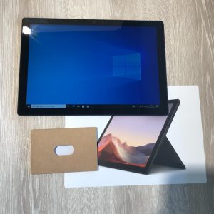 【美品】Microsoft Surface Pro 7 8GB 256GB